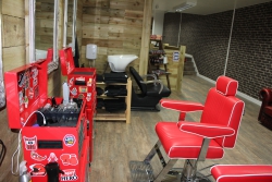 Boch & Bumbles Barber Shop Image 6