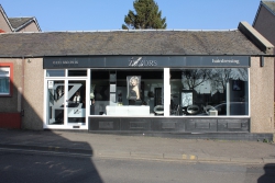 Zizzors Hairdressing Image 2