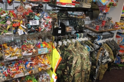 TOYS N TECH Image 5